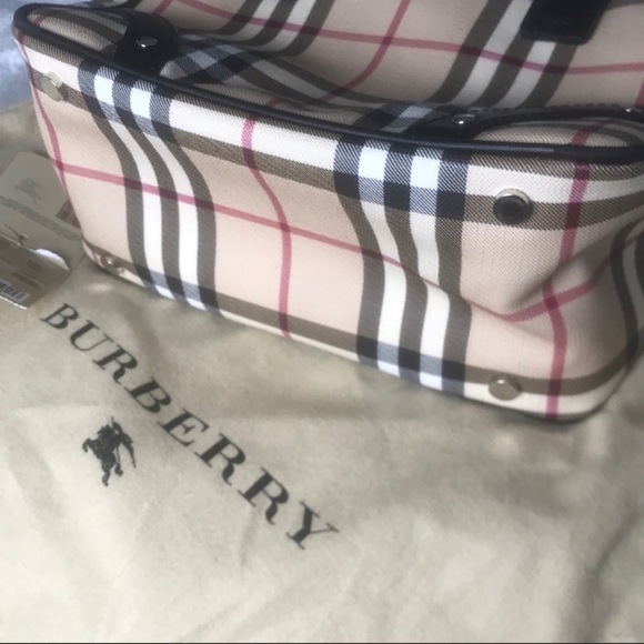 Burberry bag - Picture 4 of 8